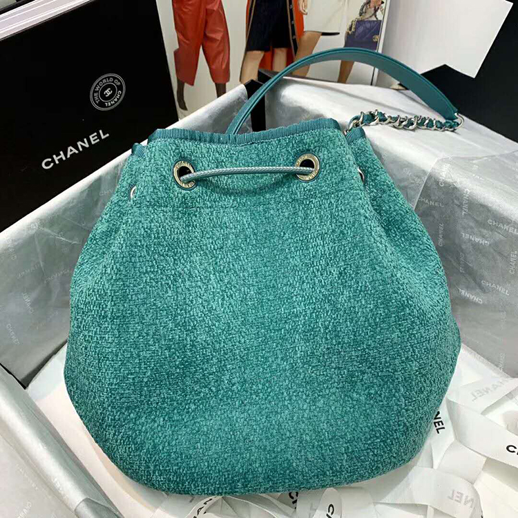 2020 Chanel small drawstring bag