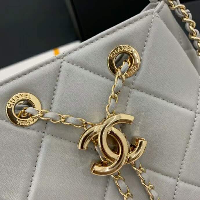 2020 Chanel small drawstring bag