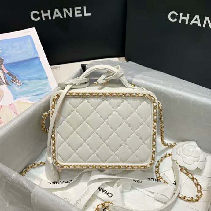 2020 Chanel small vanity case