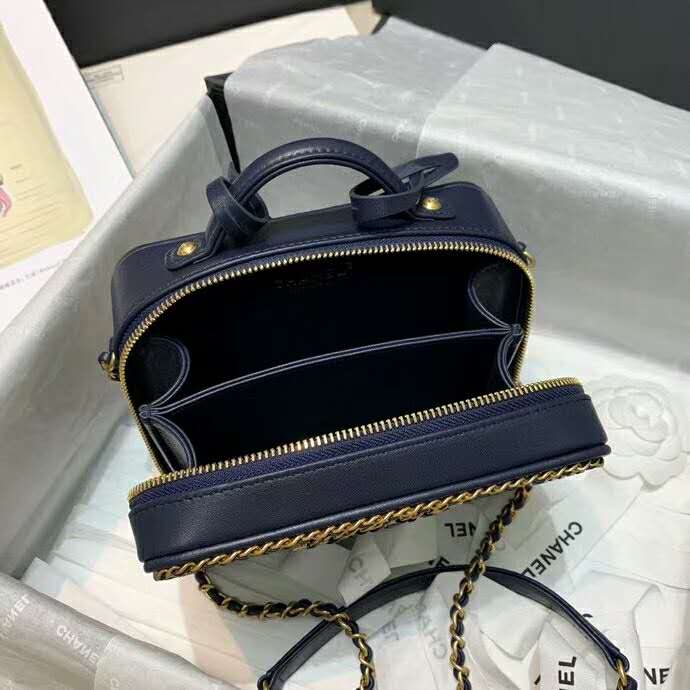 2020 Chanel small vanity case