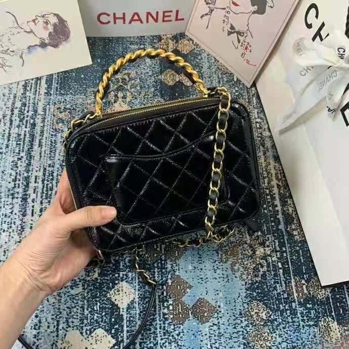 2020 Chanel vanity case