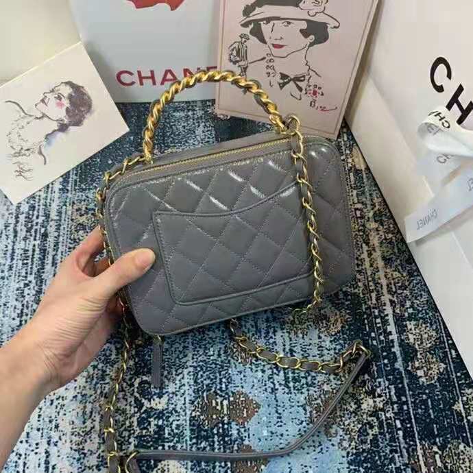 2020 Chanel vanity case