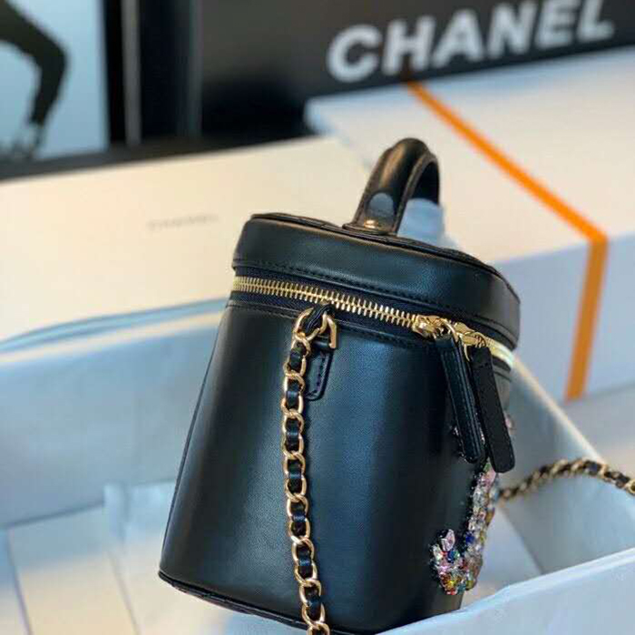 2020 Chanel vanity case