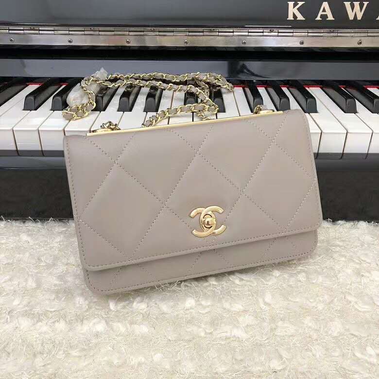 2020 Chanel wallet on chain