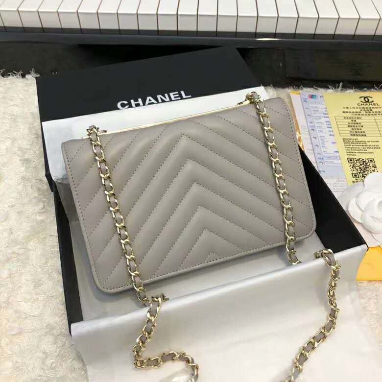 2020 Chanel wallet on chain