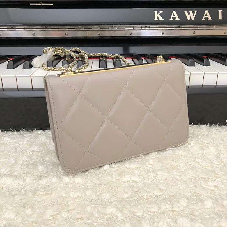 2020 Chanel wallet on chain