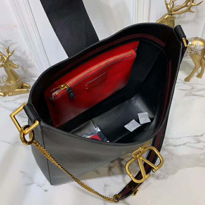 2020 VALENTINO BAG