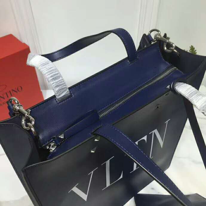 2020 VALENTINO SHOPPING BAG