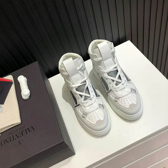 2020 Valentino women shoes