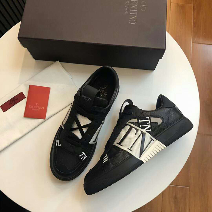 2020 Valentino women shoes