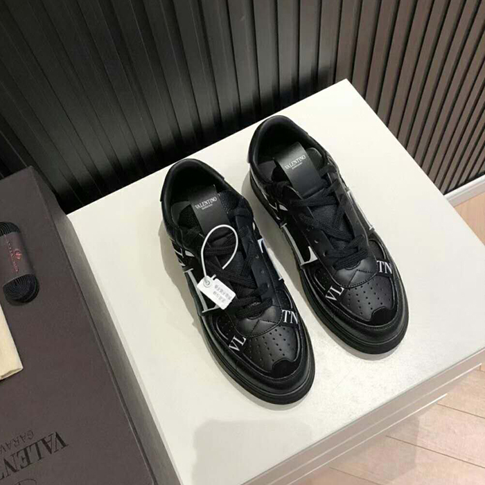 2020 Valentino women shoes