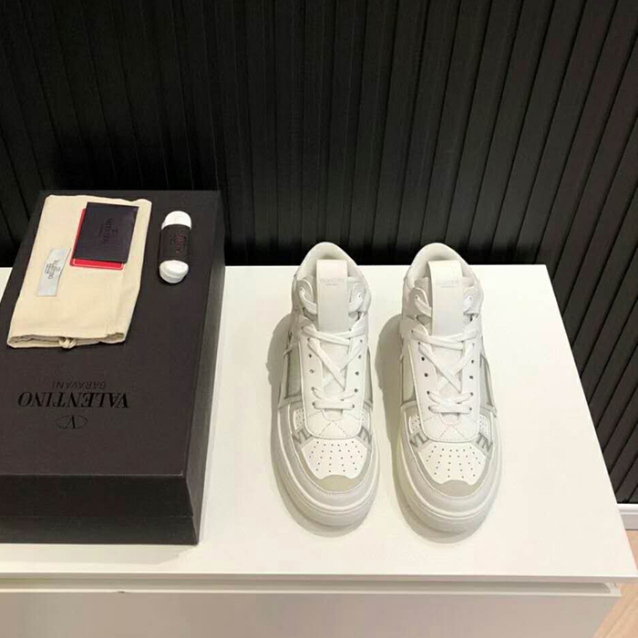 2020 Valentino women shoes