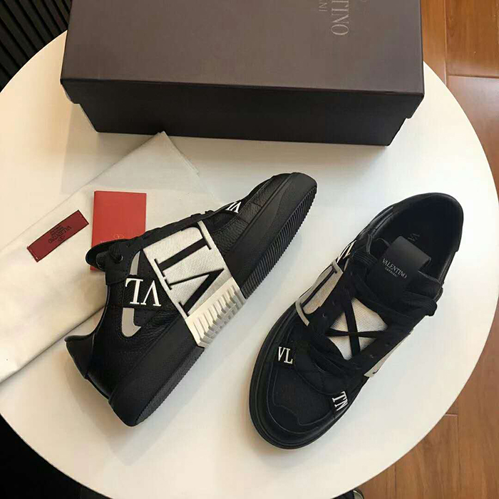 2020 Valentino women shoes