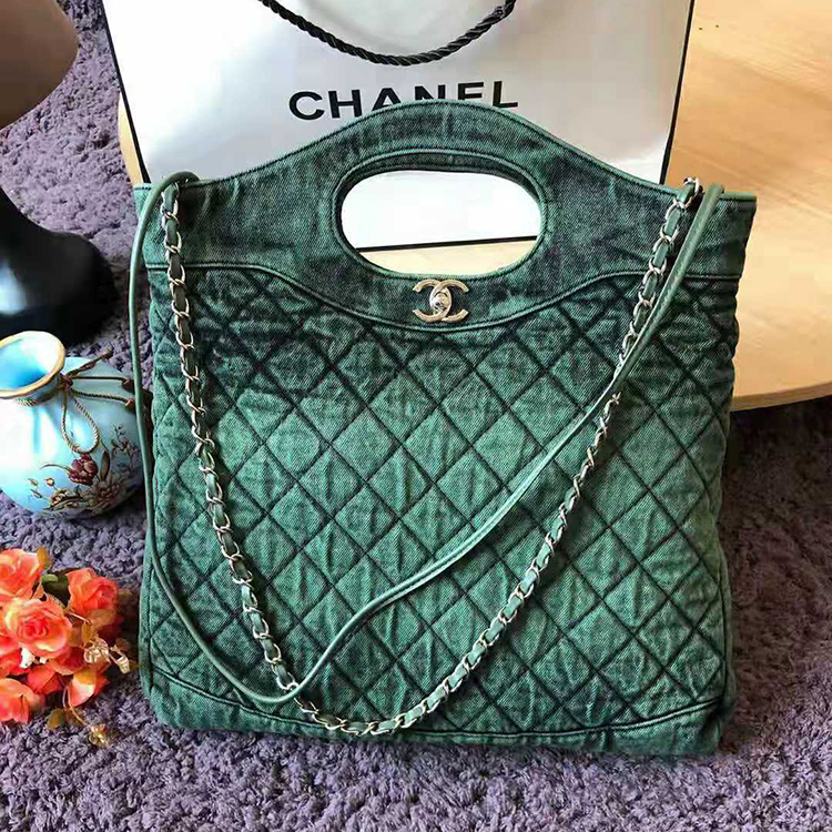 2020 chanel 31 shopping bag