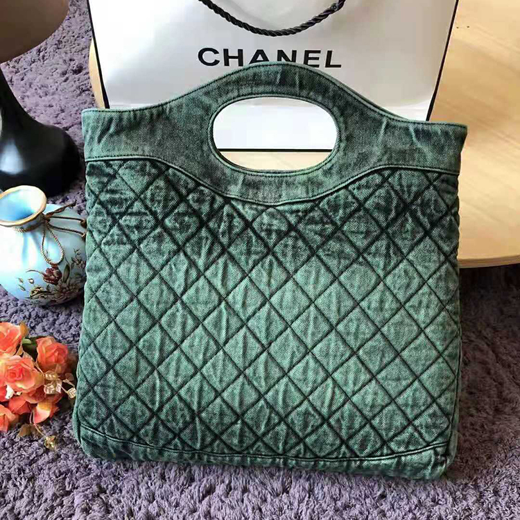 2020 chanel 31 shopping bag