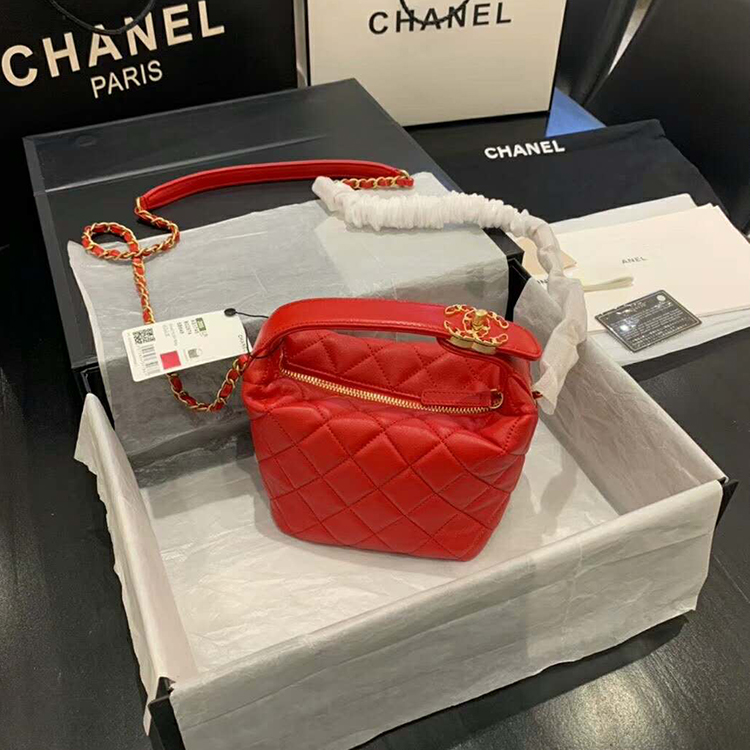 2020 chanel Medium hobo bag