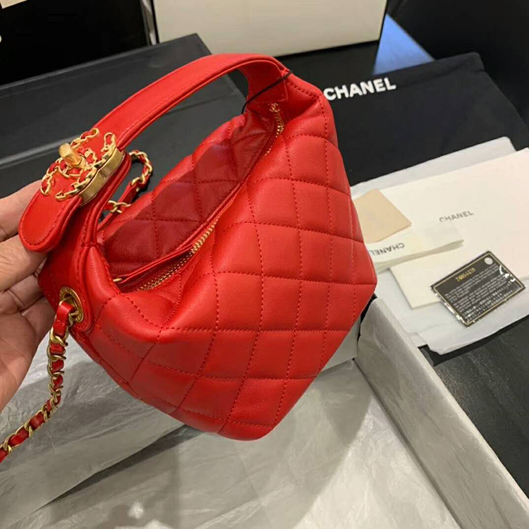 2020 chanel Medium hobo bag