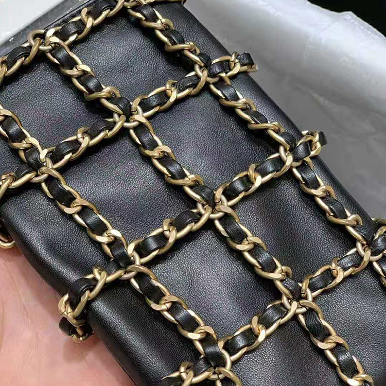 2020 chanel clutch with chain