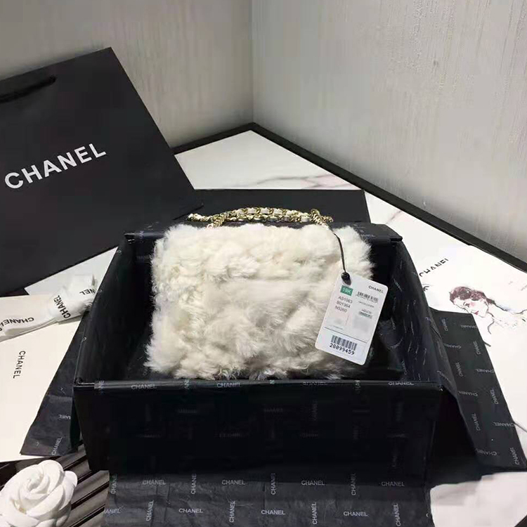 2020 chanel flap bag