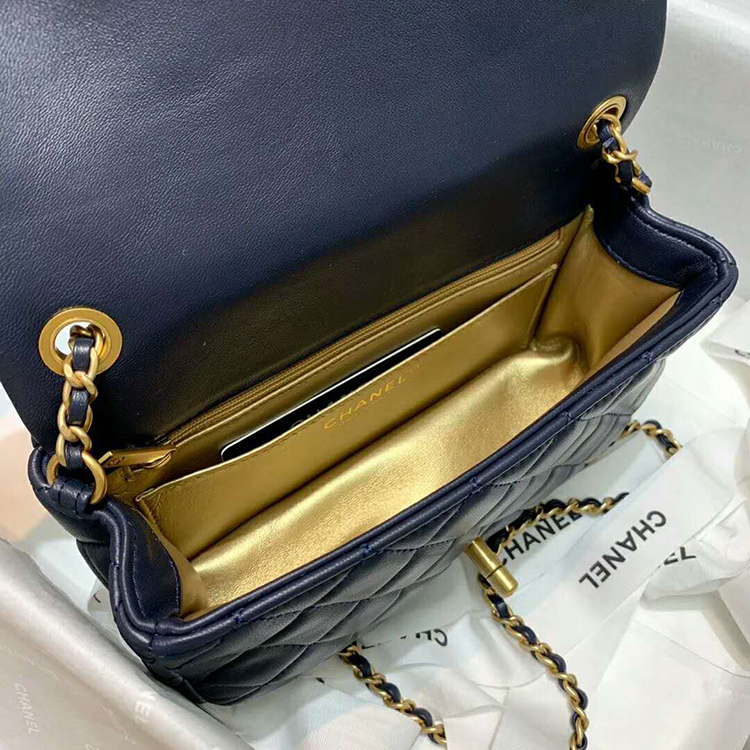 2020 chanel flap bag