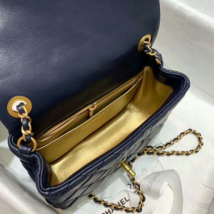 2020 chanel flap bag