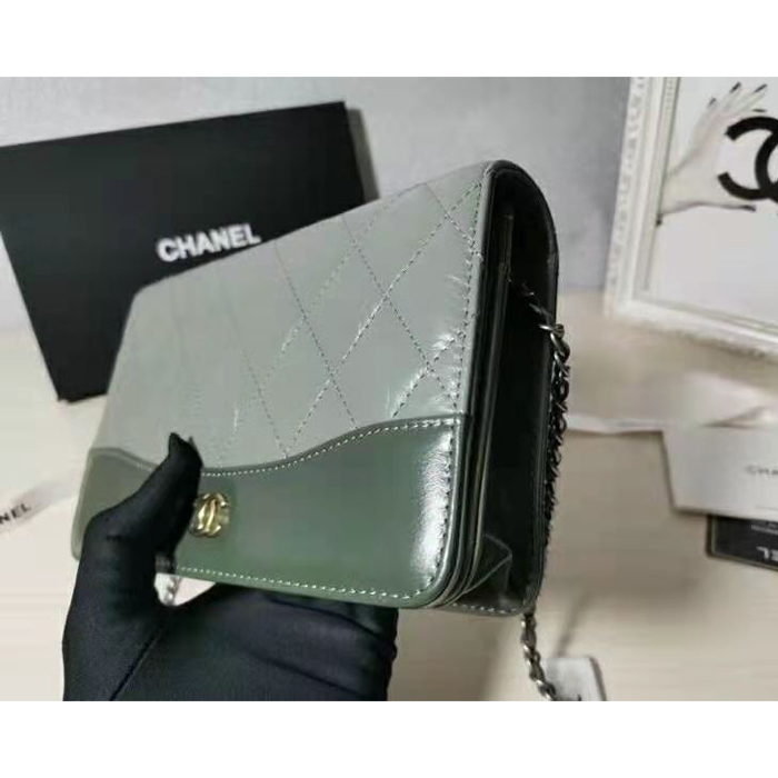 2021 Chanel 19 WOC Mini Flap Bag