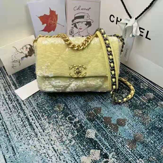 2021 Chanel 19 flap bag