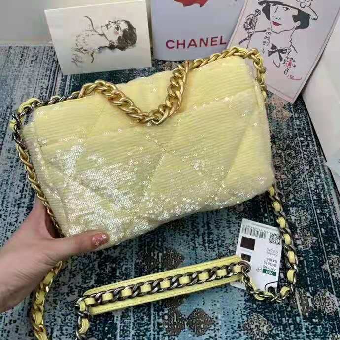 2021 Chanel 19 flap bag