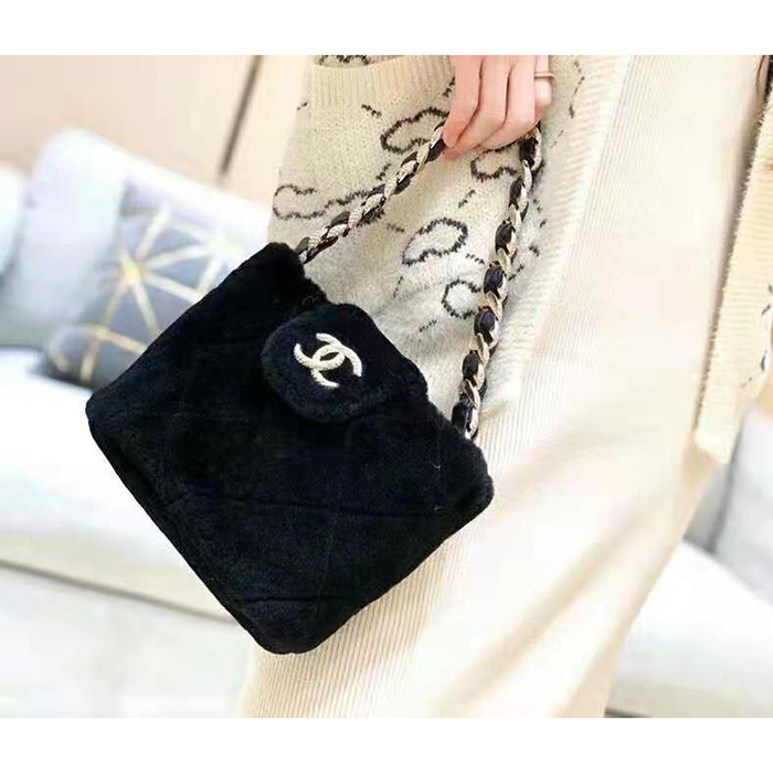 2021 Chanel bucket bag