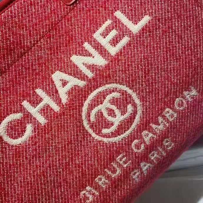 2021 Chanel medium Shopping Bag