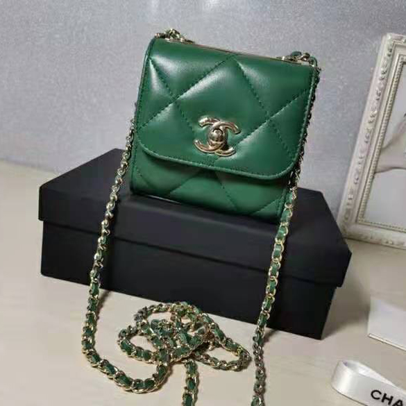 2021 Chanel mini flap bag