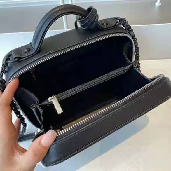 2021 Chanel vanity case