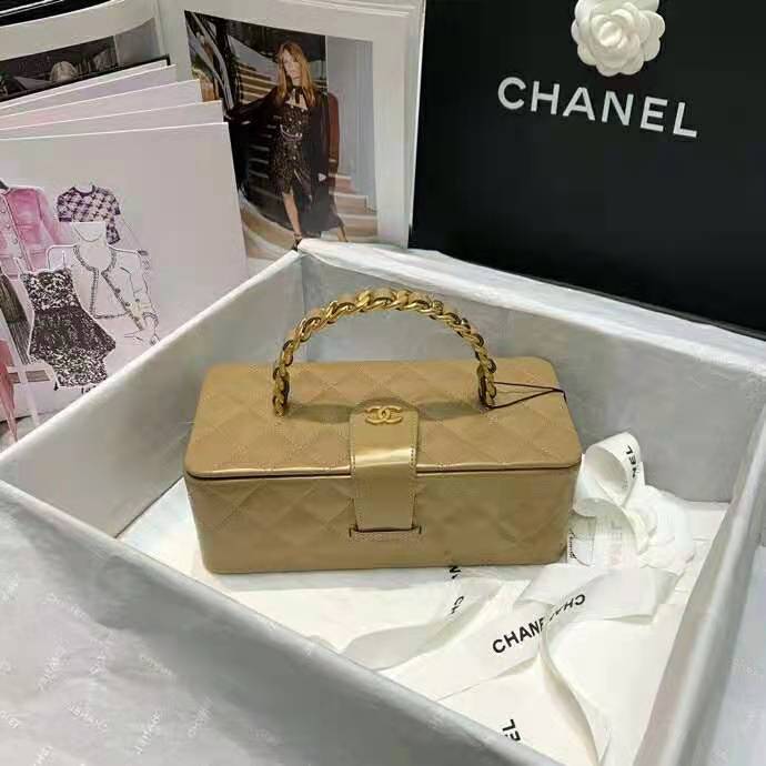 2021 Chanel vintage Cosmetic bag