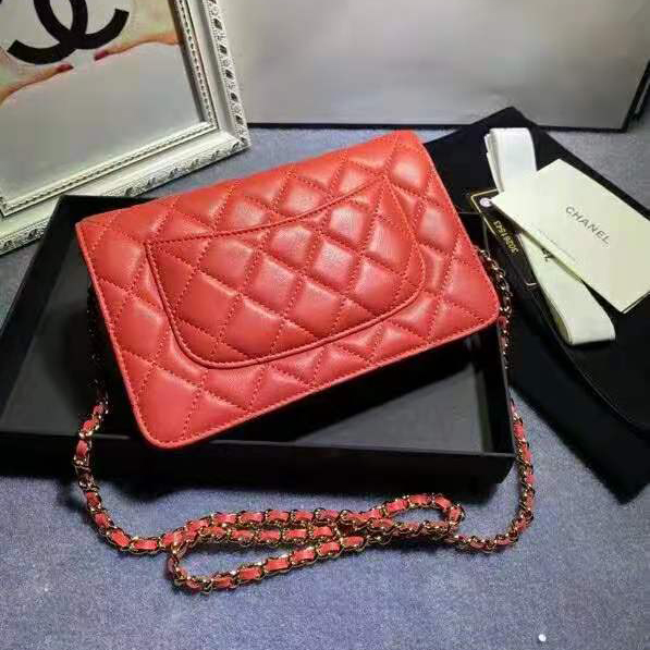 2021 Chanel wallet on chain