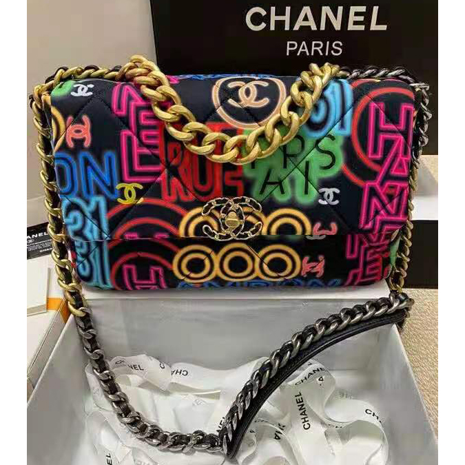 2021 chanel 19 flap bag