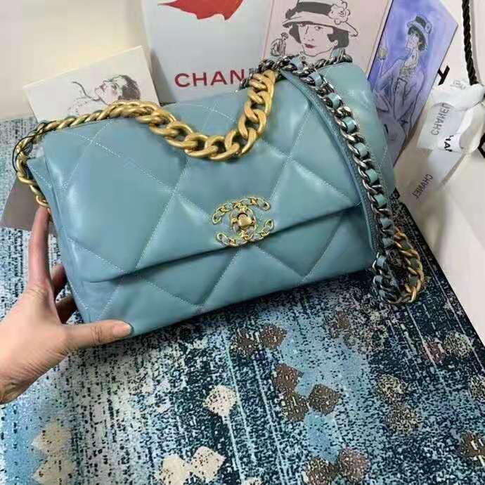 2021 chanel 19 flap bag