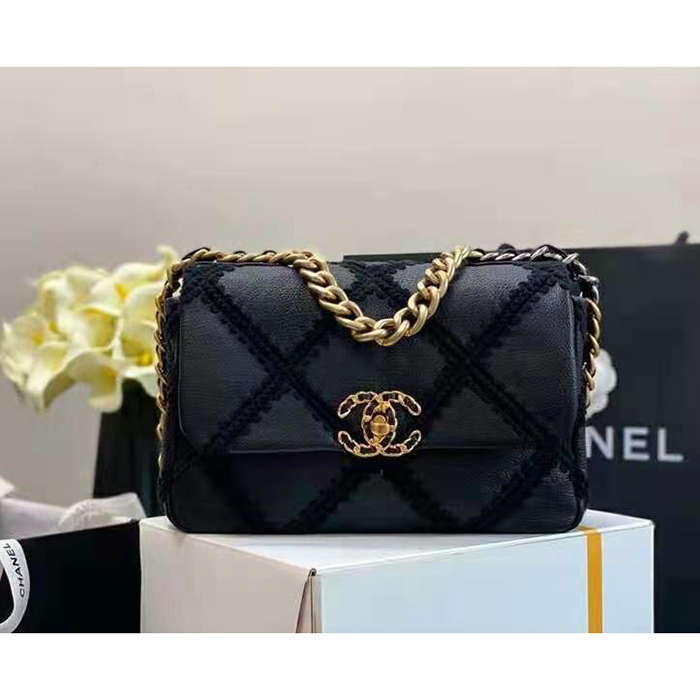 2021 chanel 19 flap bag