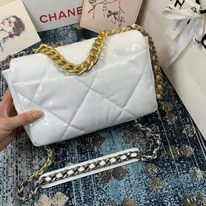 2021 chanel 19 flap bag