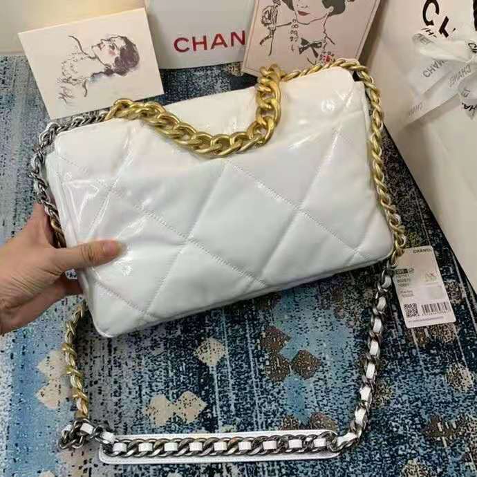 2021 chanel 19 flap bag