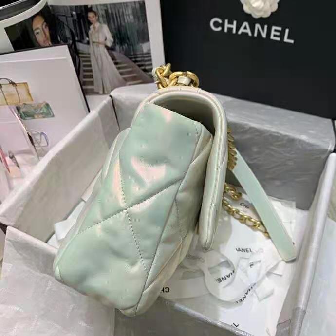 2021 chanel 19 flap bag