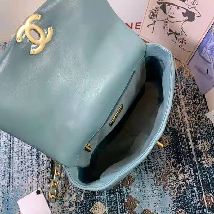 2021 chanel 19 flap bag