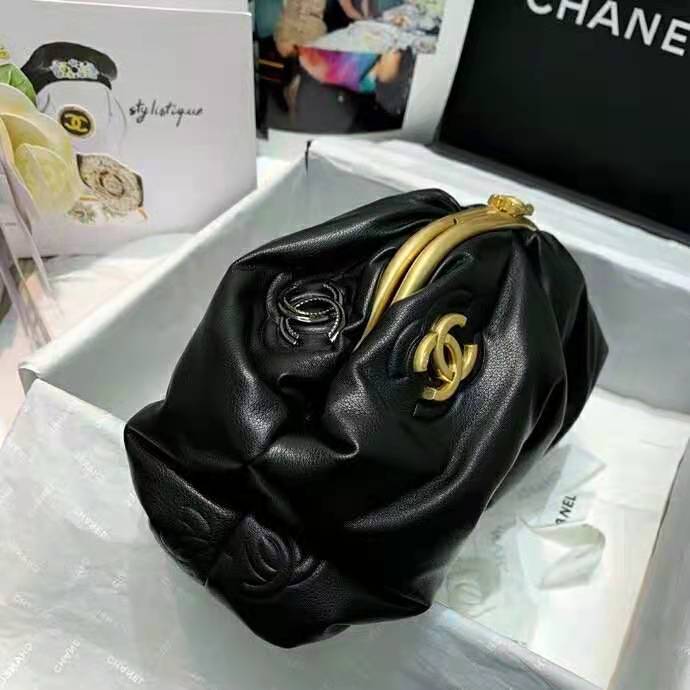 2021 chanel clutch