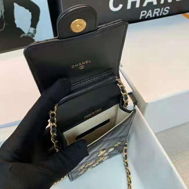 2021 chanel phone holder with chain