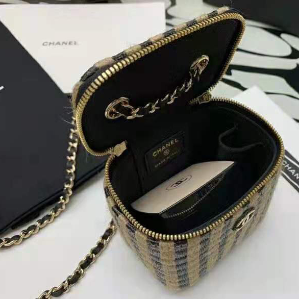 2021 chanel small vanity with chain