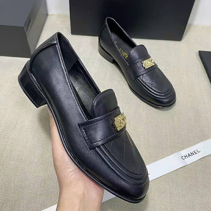 2021 chanle loafers