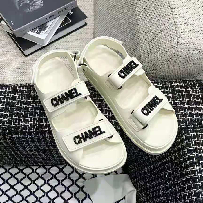 2021 chanle sandals