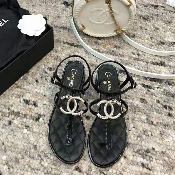 2021 chanle sandals