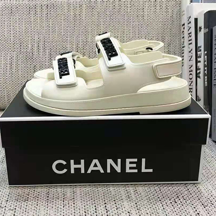 2021 chanle sandals