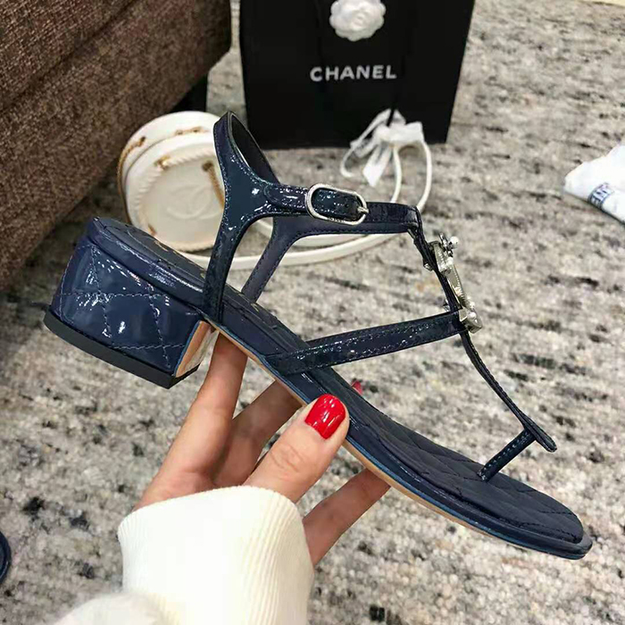 2021 chanle sandals