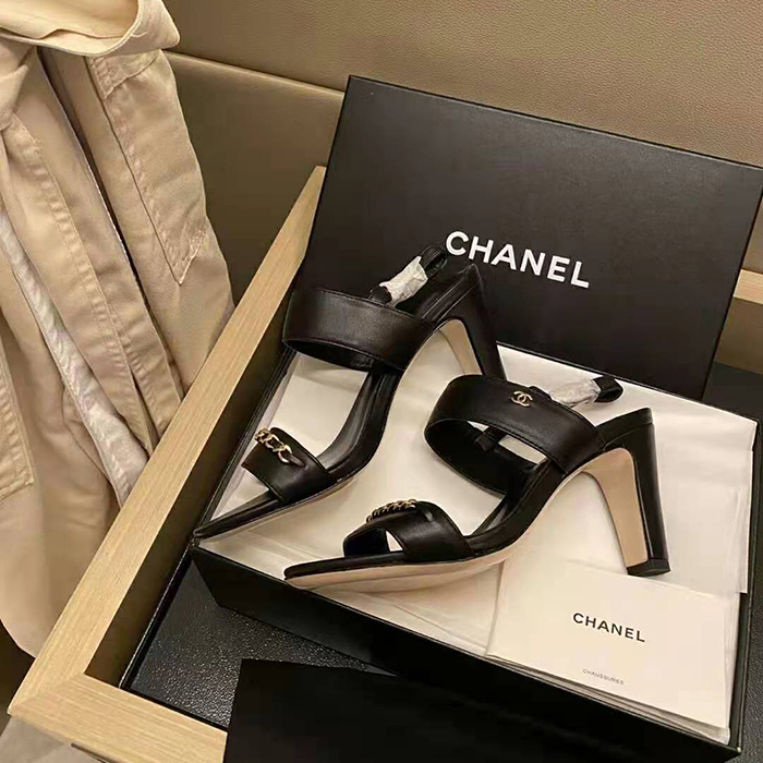 2021 chanle sandals